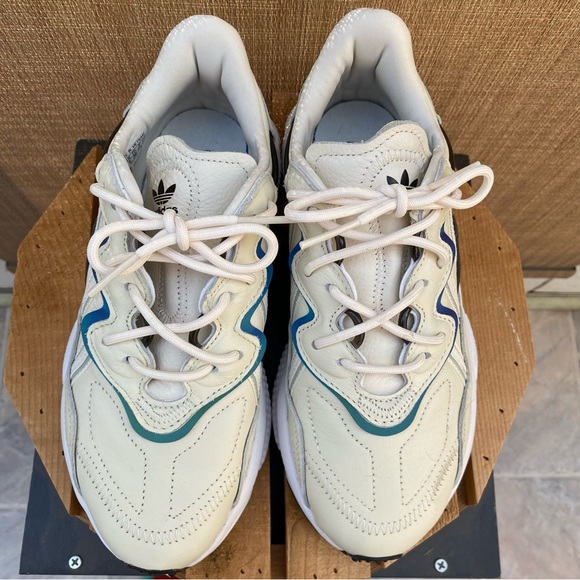 Adidas Ozweego Chalk White Ash Silver Core Black Sneakers - Picture 3 of 6